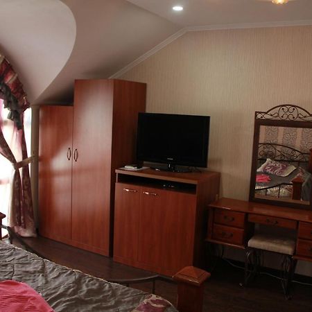 Kristall Hotel Бостери Екстериор снимка