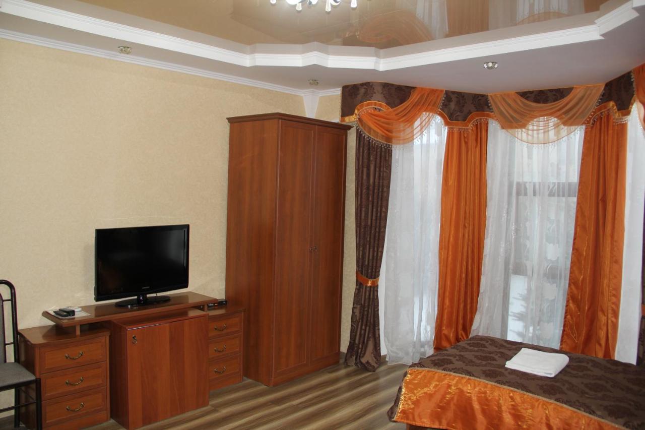 Kristall Hotel Бостери Екстериор снимка
