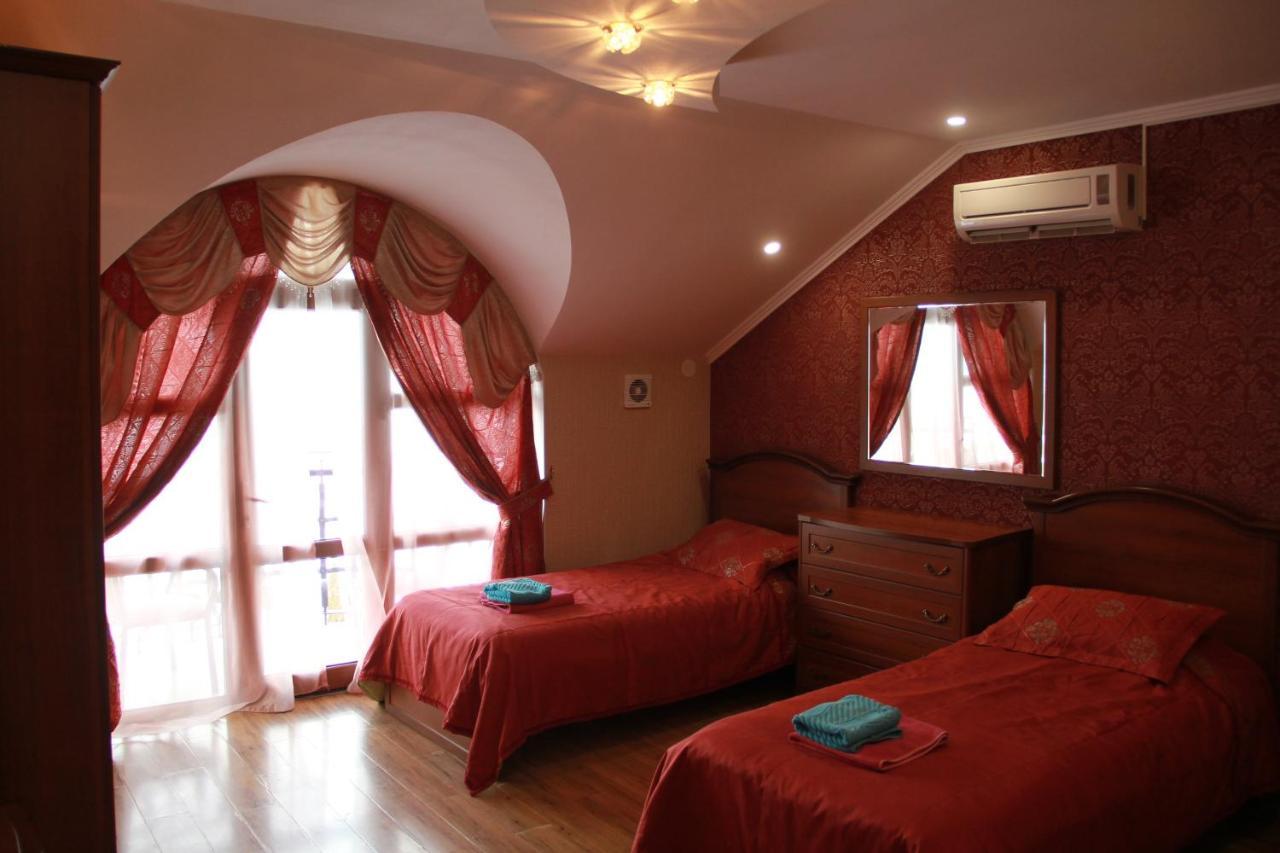 Kristall Hotel Бостери Екстериор снимка