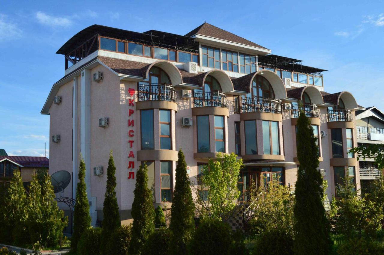 Kristall Hotel Бостери Екстериор снимка