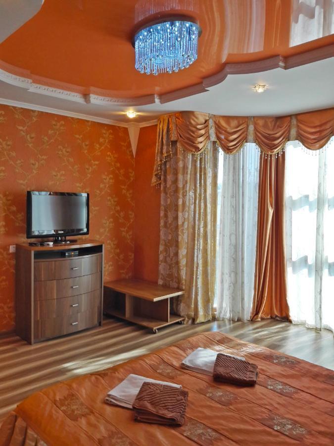 Kristall Hotel Бостери Екстериор снимка